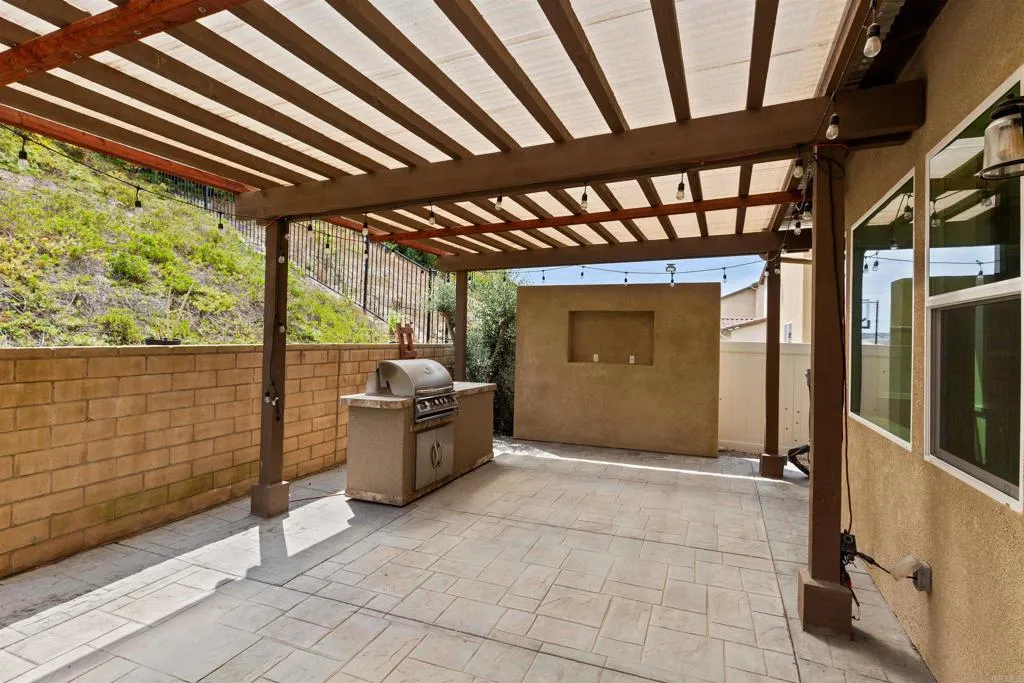 1801 Santa Christina, Chula Vista, California 91913 home-pic-38